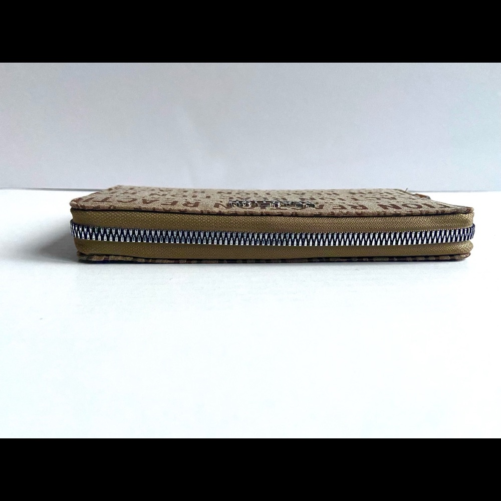Reaction Kenneth Cole Wallet